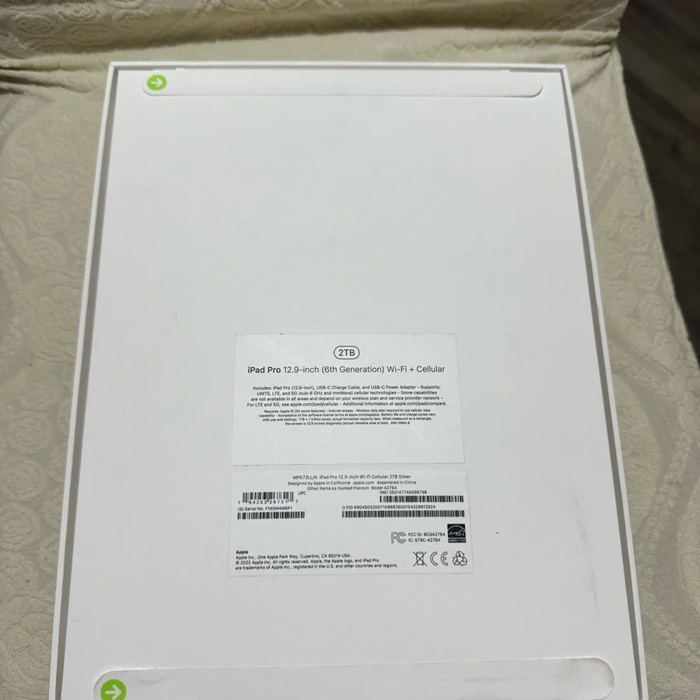 Apple iPad Pro 6th Gen. 2TB, Wi-Fi + Cellular, 12.9in - Space Gray